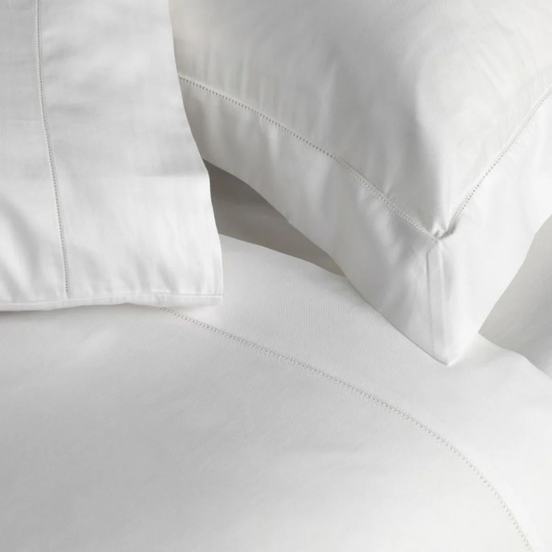 500TC Flat Sheet: Optic White - Queen