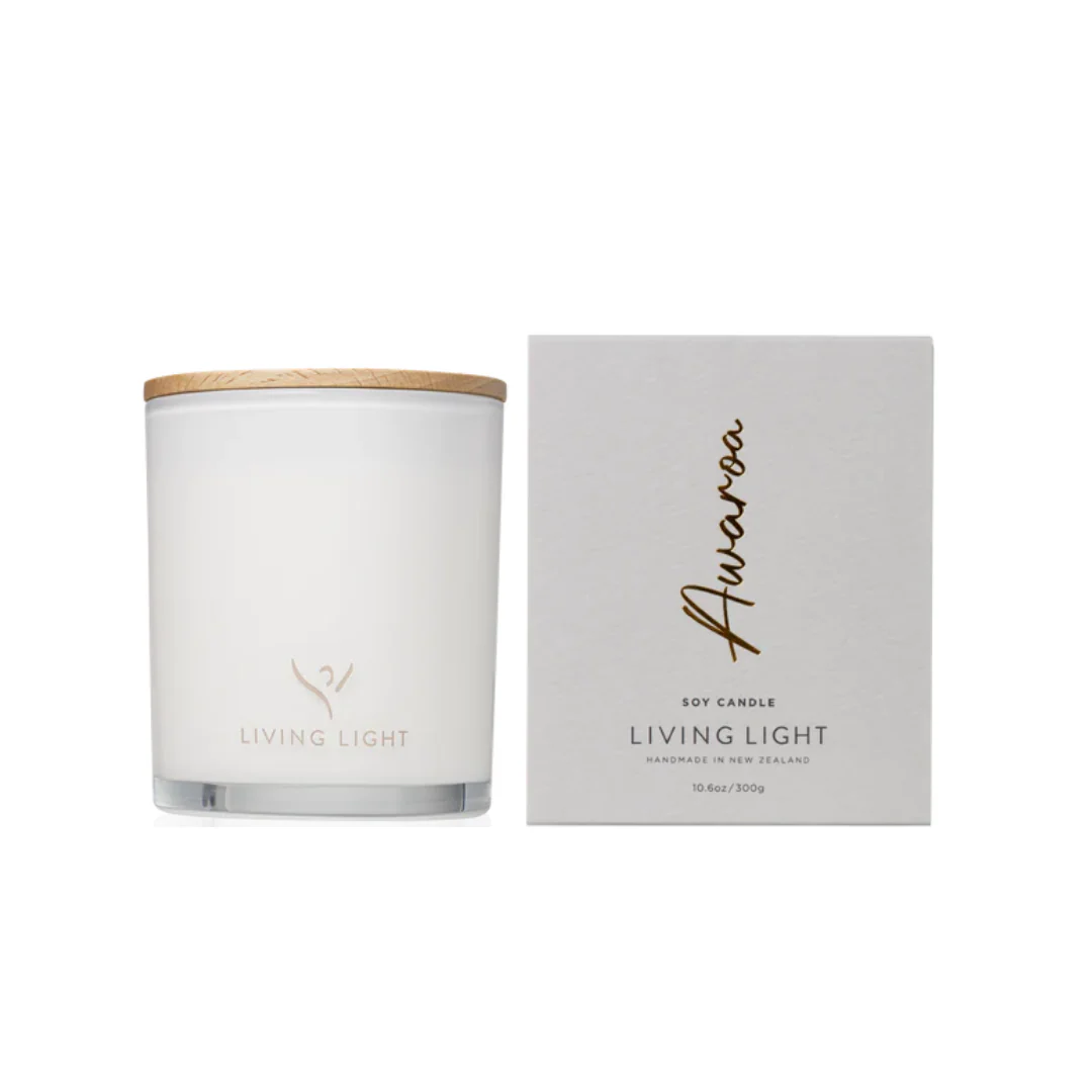 Soy Large Candle: Awaroa - Image 2