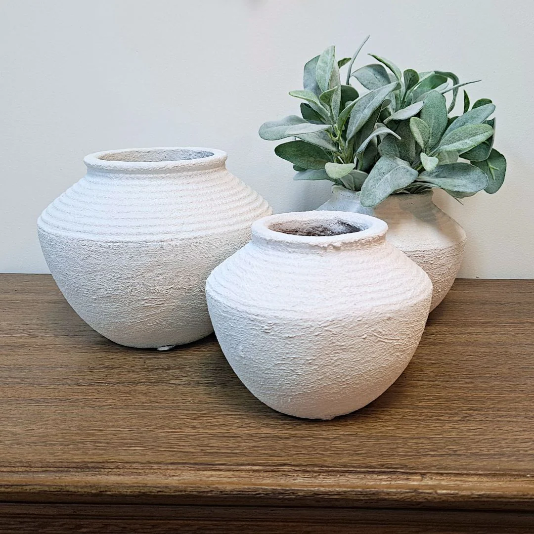 Athena Urn in Santorini White - Medium - Image 2