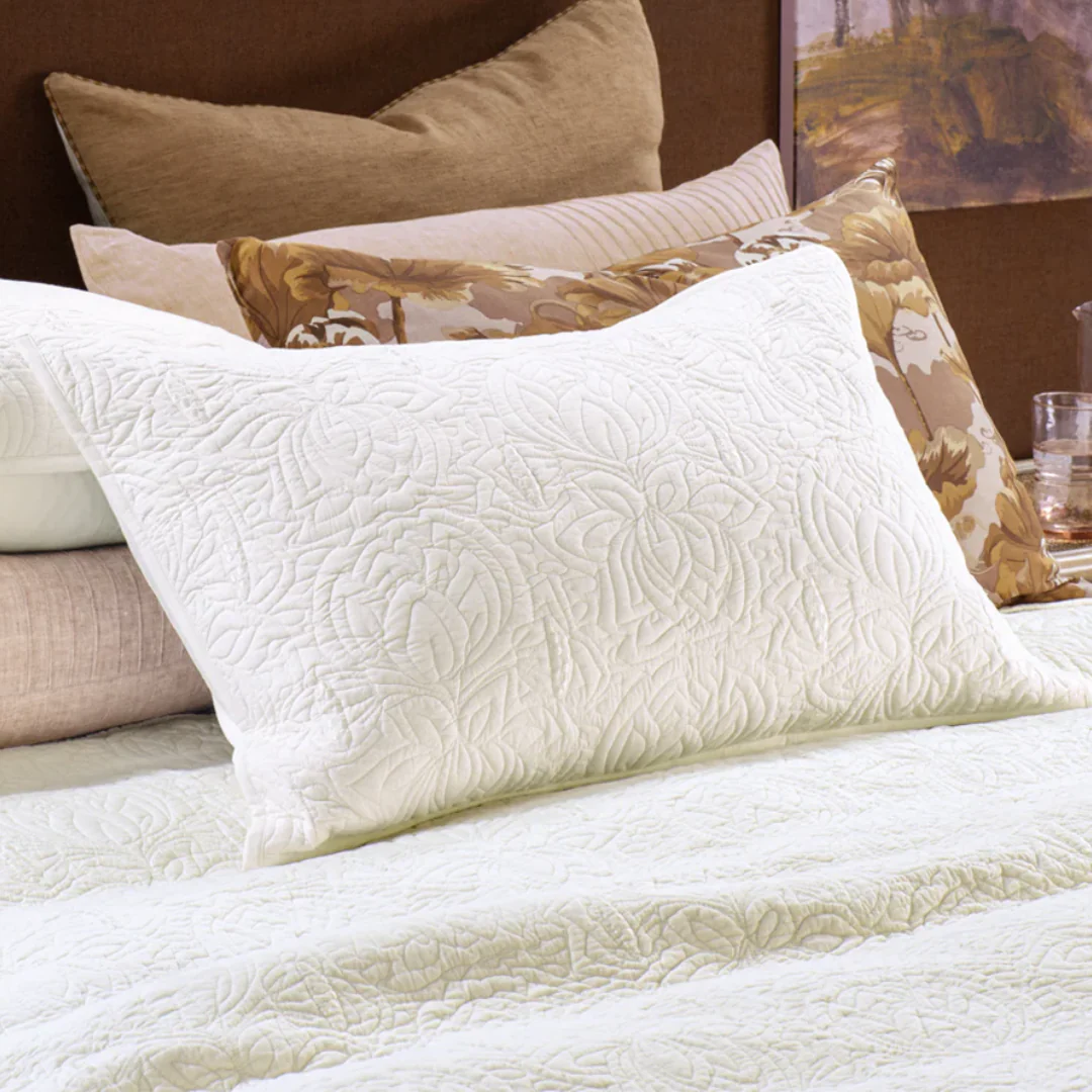 Fleur De L'Eau Pillowsham
