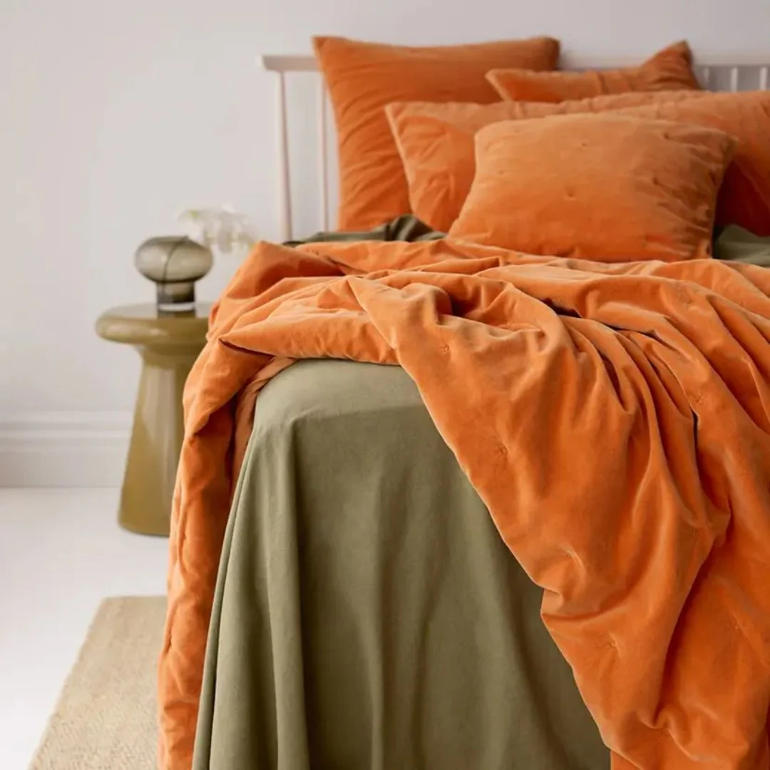 Venus Cotton Velvet Quilted Throw: Tangelo - 140x180