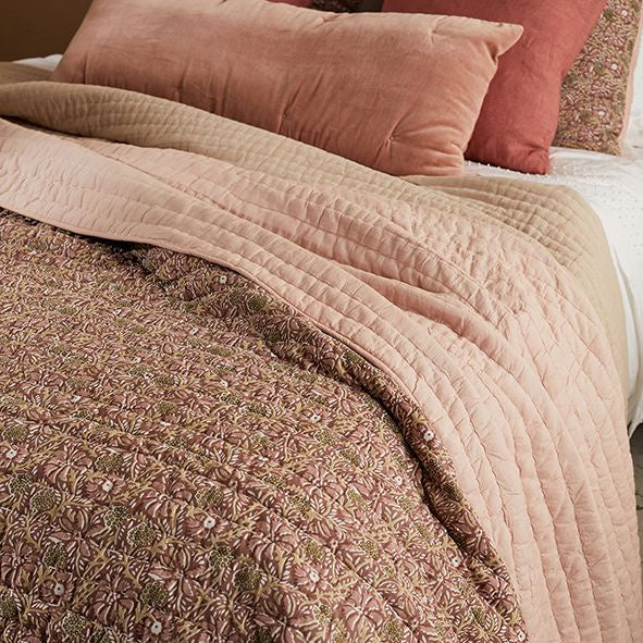 Wandering Floral Dusky Pink Bedcover - King